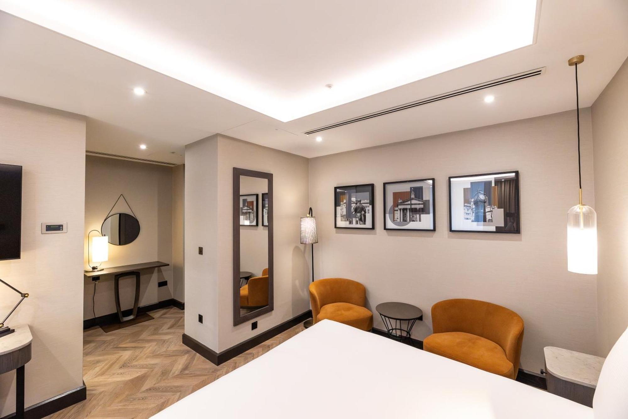 Hotel Doubletree By Hilton London Victoria Zewnętrze zdjęcie